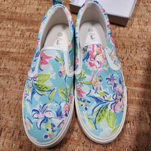 Lilly Pulitzer style tennis shoes